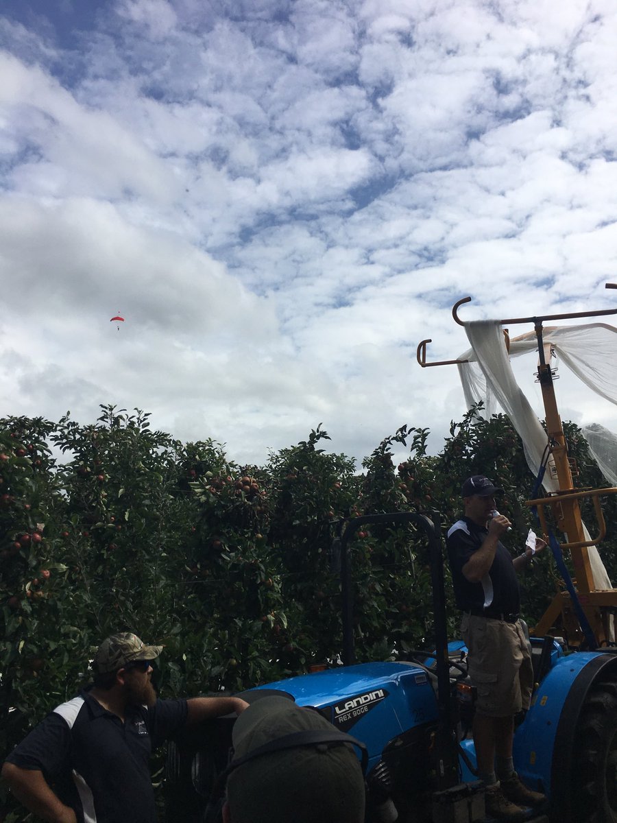 timdwelsh's tweet photo. #iftanz proline demonstration of drapenet with parachutist in the background. Btw, first bus breakdown of the trip at last stop. Bus company had replacement in short order. IFTA memories. https://t.co/2thOX4JUUJ