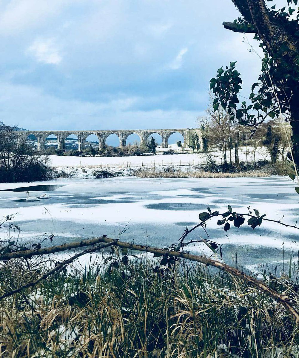 NatashaMccann4's tweet photo. The 18 arches and frozen lake craigmore road just outside newry https://t.co/aVtScp47sy