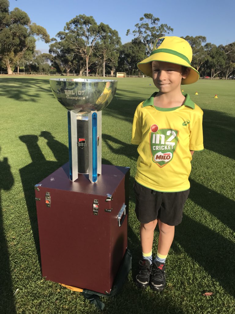 #BBL07 trophy - thanks Tom for bringing it out to our #In2Cricket session this morning! We were lucky enough to be there when the #strikers won it but it’s amazing to see it close up! @StrikersBBL  @BBL