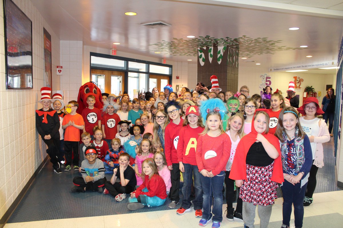 CSELions's tweet photo. A Big thanks to Dr. Kirchhofer and all of our guest readers for helping us celebrate Dr. Seuss' Birthday! #CSELions #NWLoveLearnLead https://t.co/qZ3Nu6nhzq