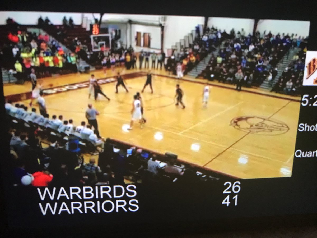 __speckles__'s tweet photo. Watching the warriors playing ball #warriorbasketball #iphonestyle https://t.co/HimtOp7Q4k