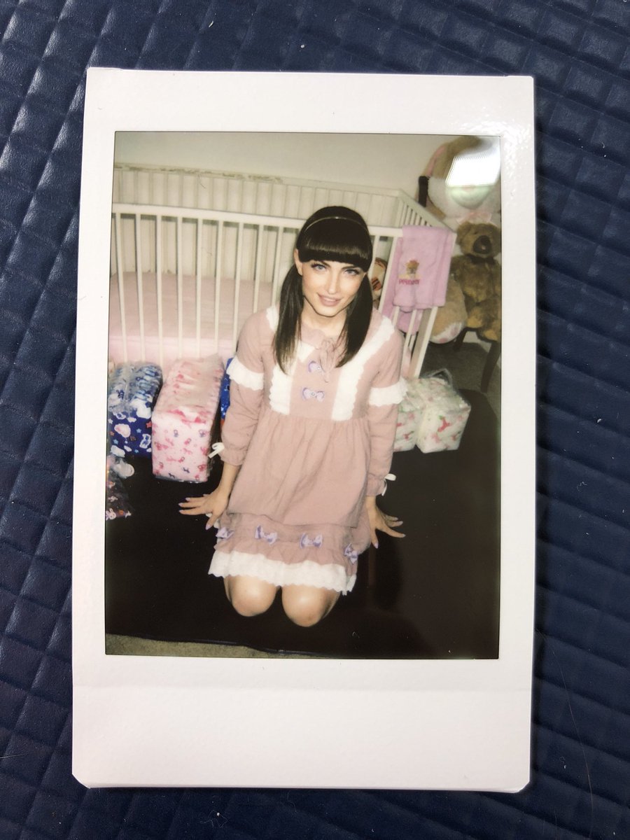theNatalieMars's tweet photo. Shooting some more scenes for @ageplayallday today! 🍼 https://t.co/Lx2FD26Gr7