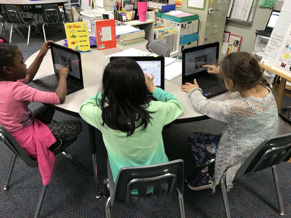 readwithrichter's tweet photo. Q2: I bring JOY to my students when they get to use Seesaw! Today we wished Dr. Seuss a Happy Birthday! @Seesaw
#CFISDtwittlessgri
#neveradulldayatdanish https://t.co/XtxEwyz5QO