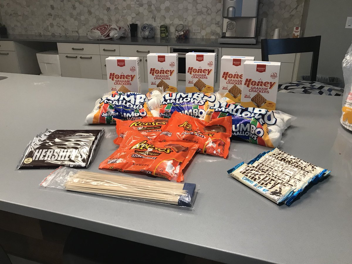 Foundation916's tweet photo. Everything’s S’more fun with you!!! Join us in the kitchen from 4-6 (or until supplies last) to enjoy something warm on a rainy day! 🍫🍫🍫 https://t.co/sdzS6djJmD