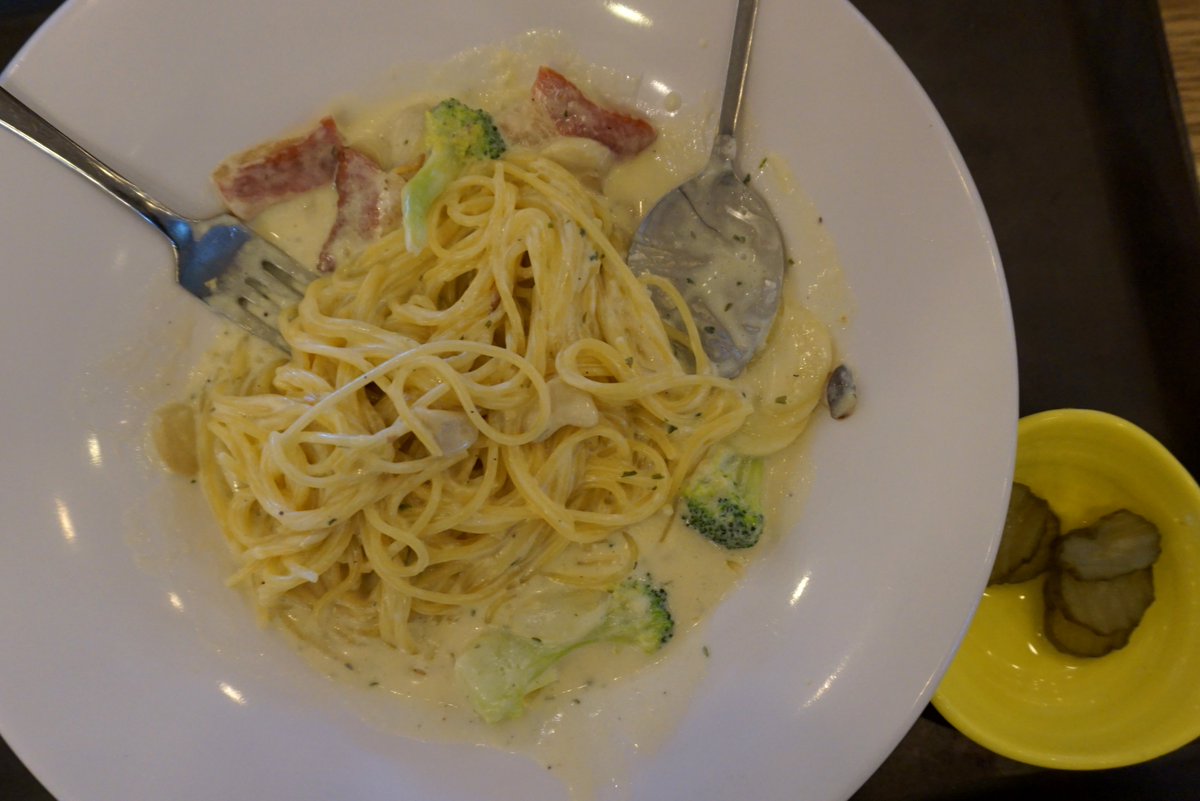 nnadtech's tweet image. 이천롯데프리미엄아울렛 맛집, 푸드엠파이어
경기도 이천시 호법면 위치 백자동 3층 식당가
(영업시간)10:30~20:00
이천롯데프리미엄아울렛 백자동 3층에 식당가가 있습니다.
매운돈까스 9,500원 
베이컨크림파스타 8,500원