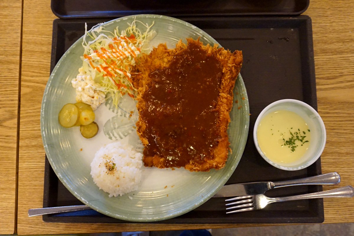 nnadtech's tweet image. 이천롯데프리미엄아울렛 맛집, 푸드엠파이어
경기도 이천시 호법면 위치 백자동 3층 식당가
(영업시간)10:30~20:00
이천롯데프리미엄아울렛 백자동 3층에 식당가가 있습니다.
매운돈까스 9,500원 
베이컨크림파스타 8,500원