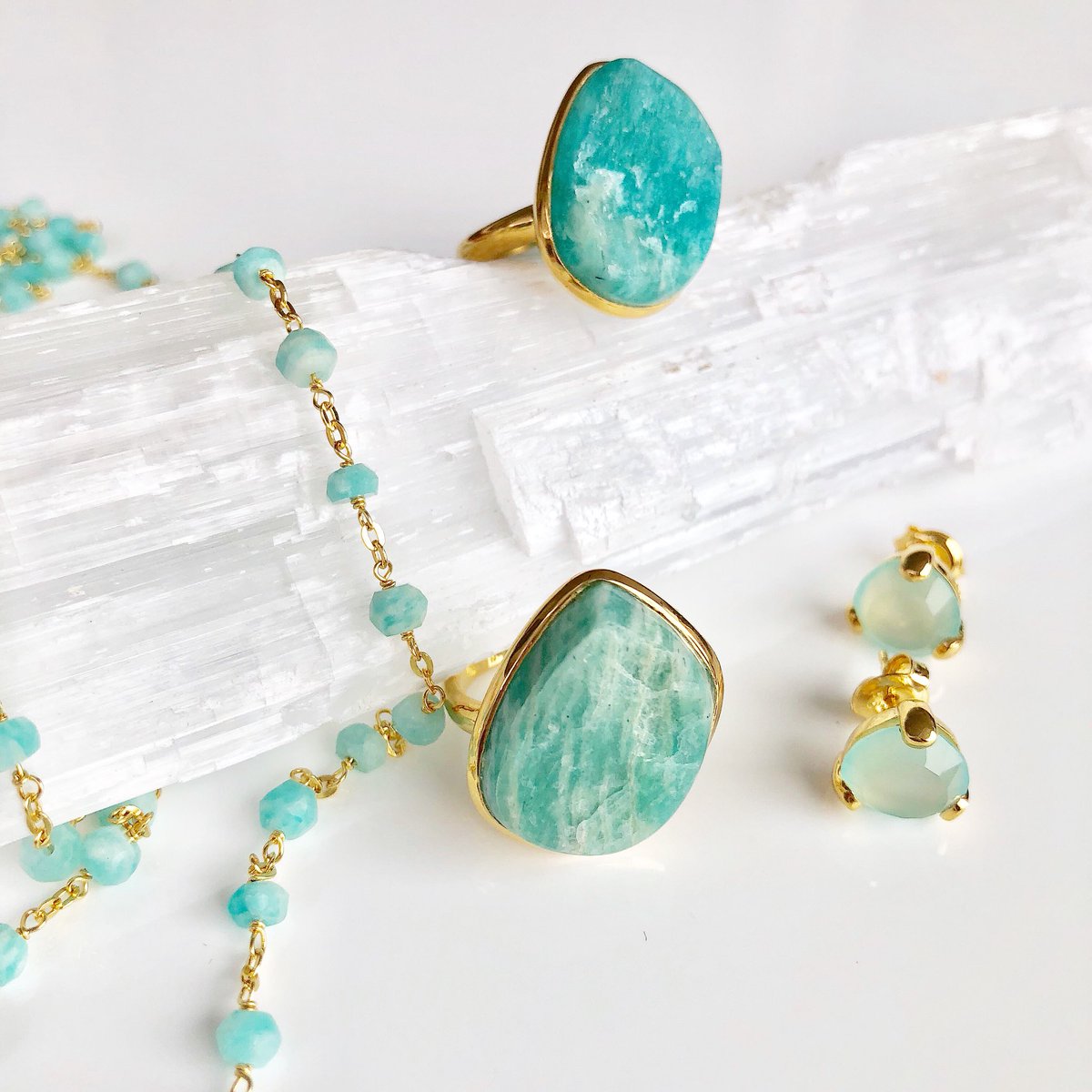 SoPrettyJewelry's tweet photo. Coming soon! Our best selling DARING ring in a rough cut aqua amazonite! Check our instastories for a closer look. We are so in love! And make sure to subscribe to our mailing list (@ the footer of our site)to get notified when it launches! #DaringIsSoPretty #WhatsYourSoPretty https://t.co/CqJzNj550f