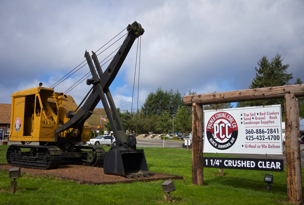 PalmerCoal's tweet photo. Don't forget, we're open Saturday! Stop in or call for deliveries of #bark #sand #gravel # topsoil #cinders #washedrock. We serve #maplevalley #BlackDiamond #Covington #Kent #Auburn #Renton #enumclaw https://t.co/xA6FXcNTyL