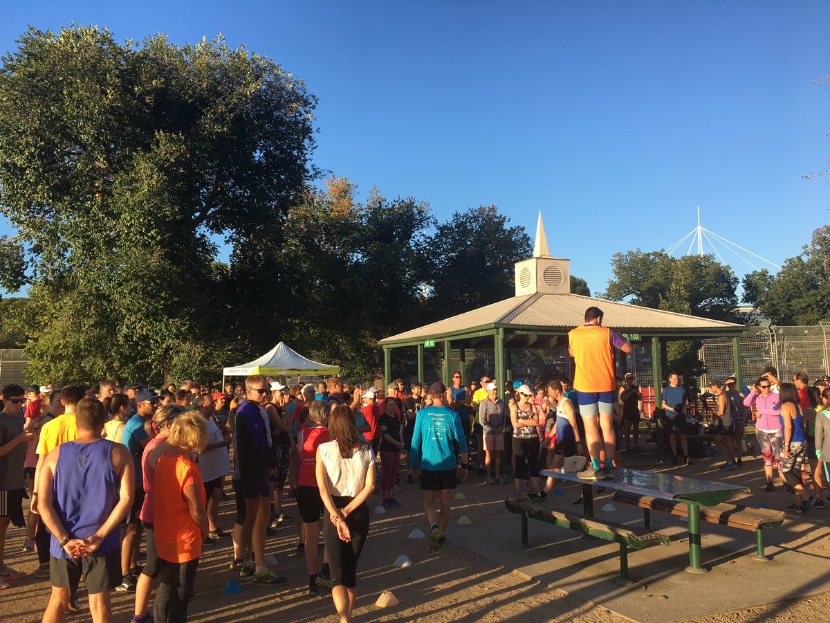 Perfect weather and big turnout for the #albertparkrun this morning #saturdayrun