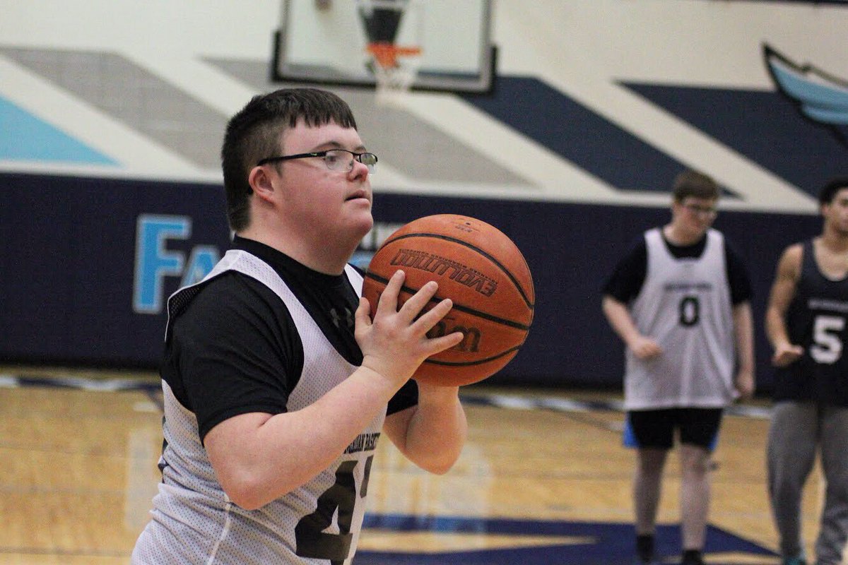 andrea alvarez tweet media