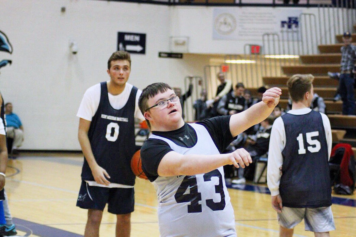 andrea alvarez tweet media