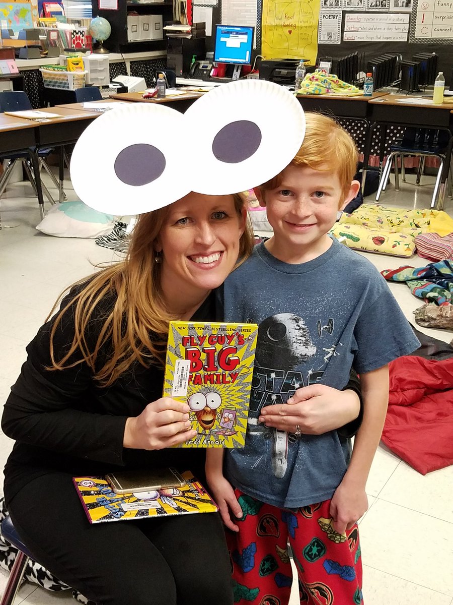 tpatter107's tweet photo. What a fantastic week!!!#ReadAcrossAmerica #ontheMove @webstertrojans @MSCSTrojans https://t.co/SVEAPdZYeu