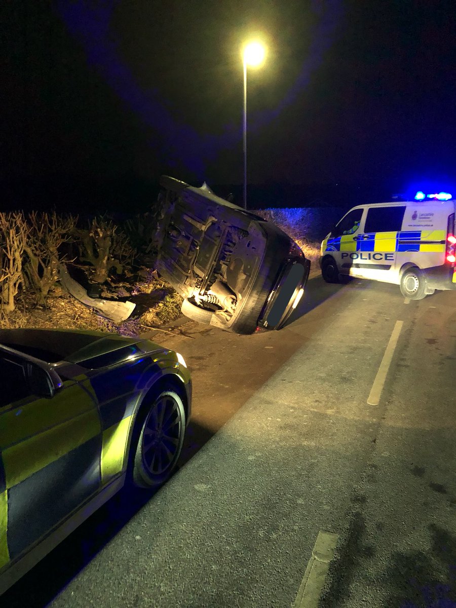 LancsRoadPolice's tweet photo. Currently at scene of an RTC, kittlingbourne brow, Bamber bridge. Lucky escape for the occupants. Road is currently closed whilst we await specialist recovery. #T3TacOps. #T3IR. #HO51. #HO52. #SA47. https://t.co/daw7IoLsyt