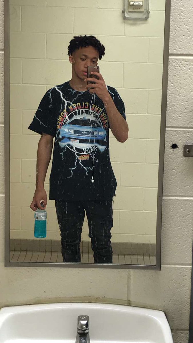 SimpleHuf's tweet image. 