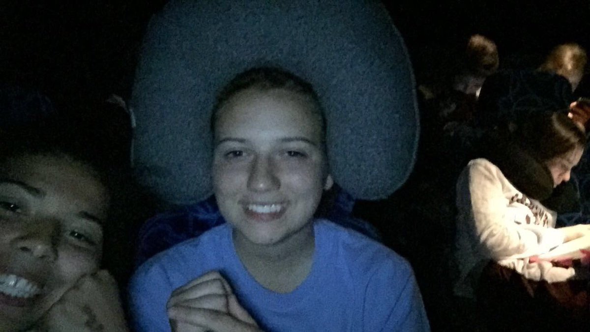 ceciallen11's tweet photo. happy birthday graceeeeee❕🎉💖literally have the best time with you in math being goofy af😜 hope you have a great dayyyy!! ilyyyy💜💕 @GraceRedden #newnose #mrward #sheisworking https://t.co/tuAGVhCo4x