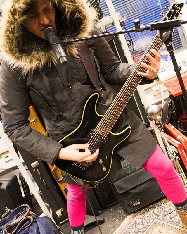 postpulse's tweet photo. Metal ain't always black &amp; white. Sometimes it's hot pink! (This is what it looks like in our studio when it's -17 outside.) #fuckingcold #pinkmetal #finland #metalmusic #metalboy #metalheads #metalheadsunite #metalheadsdoitbetter #finnishdeathmetal #finnishmetalhead #deathm… https://t.co/H0THe9ptFG