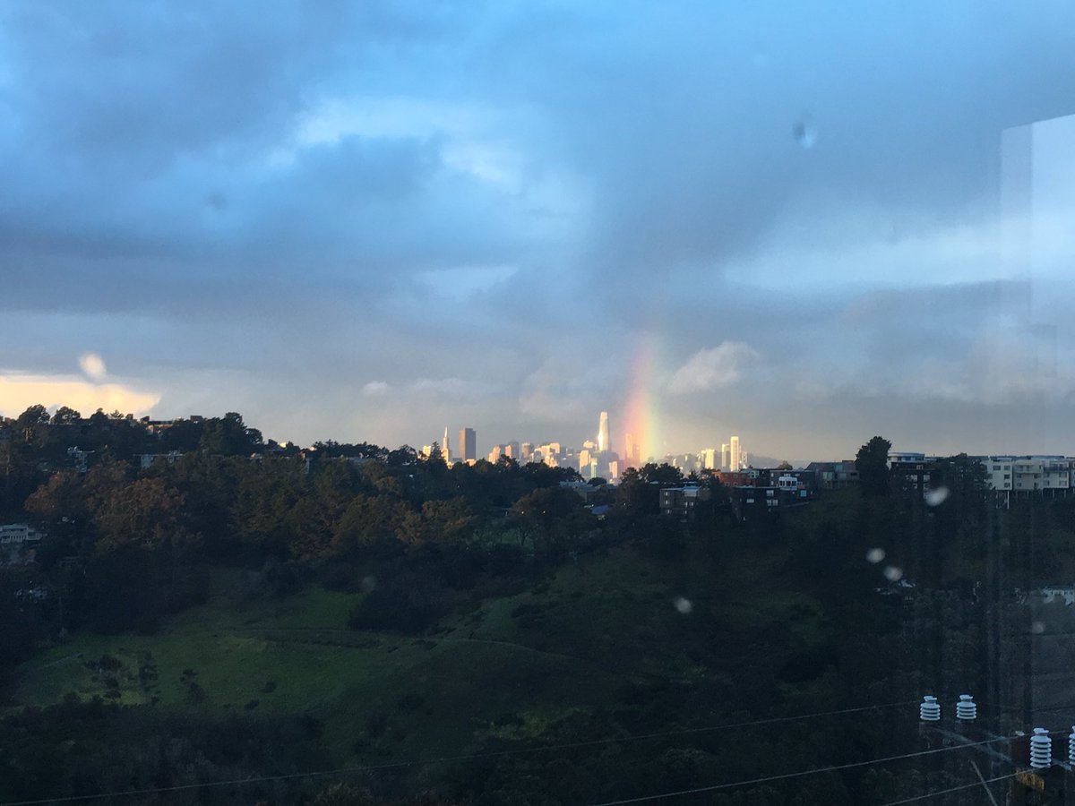 AV_Ptweets's tweet photo. @salesforce tower versus a rainbow today! https://t.co/f3CMmtBgk4