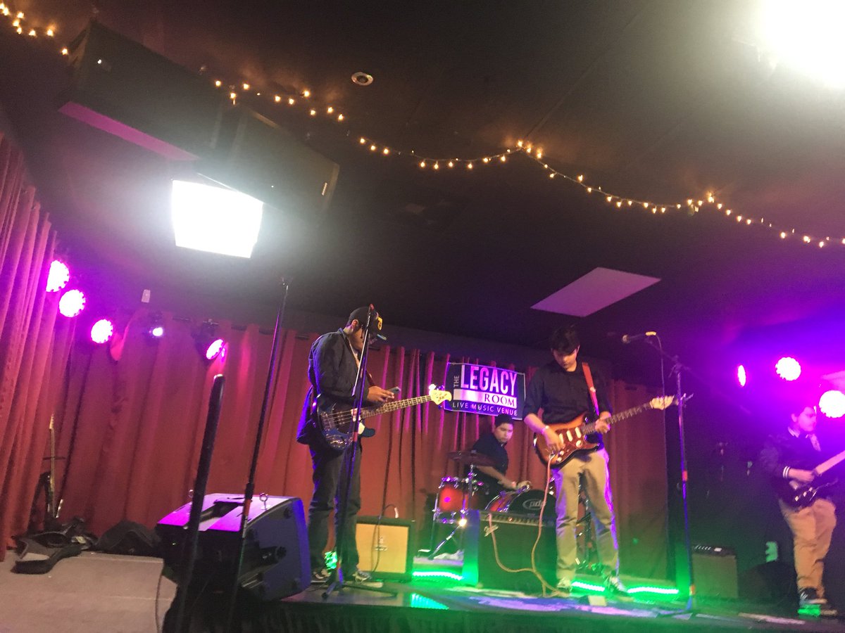 ThePromCrashers's tweet photo. Great turnout tonight at #TheLegacyRoom in Chino !
More shows coming soon!
#Musicians #Independent #Bands #SupportYourLocalArtists #SupportYourLocalBands #Guitar #Bass #Drums #Alternative #DreamPop #Indie #Studio #Recording #RecordLabel #PicoRivera #MuteManRecords https://t.co/IL3RFZjUe0