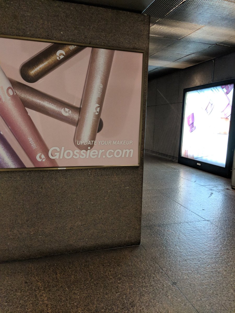 fantastechfashi's tweet image. Embracadero station is jacked by @glossier ♥
