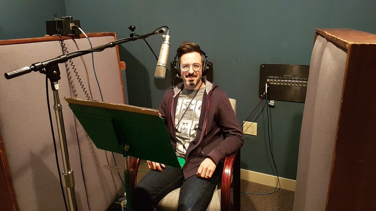 randfish's tweet photo. Spent today recording the audio version of https://t.co/ZIe0cLn1O5. Should be available same day as the physical + Kindle copies (p.s. OMG is my voice sore - gonna be hard to do 4 more days of this next week, but I'm gonna do it!) https://t.co/c5k3pgNQU7