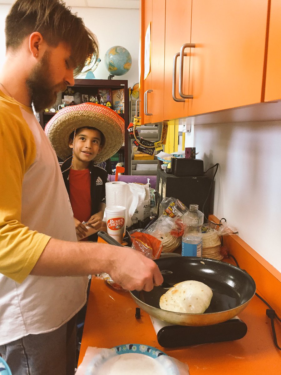 jenwyble's tweet photo. Celebrating our novel #BecomingNaomiLeon #bunuelos #soapcarving #sharing #ThankYou volunteers & @artwithMsB for sharing a video to help us carve soap #PamMunozRyan is an #AwesomeAuthor #KyleneBeers We ❤️#Signposts & #BookHeadHeart Connections #WybleStyle #woodgatemagic https://t.co/d6HE5EwmUX