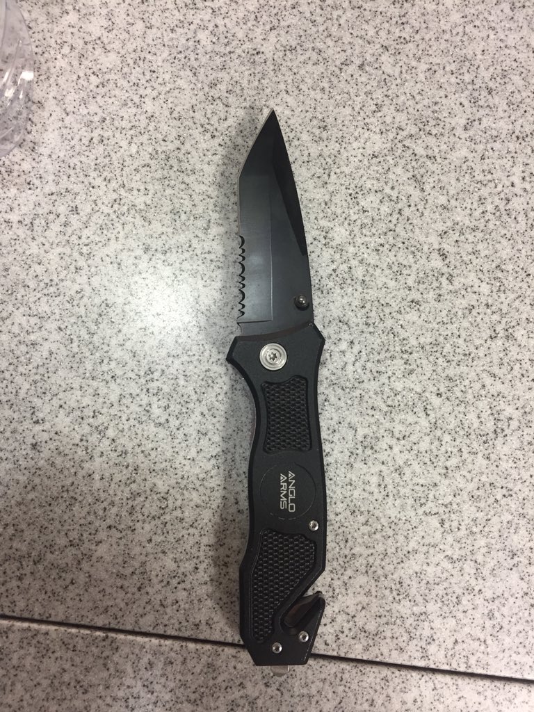 MetTaskforce's tweet photo. Always strip search detainees. This was down one of the lads pants. #Locknife. Further arrested for #Offensiveweapon. Another life saved @MPSHackney #TSG #U225 https://t.co/qtpYujJpAo