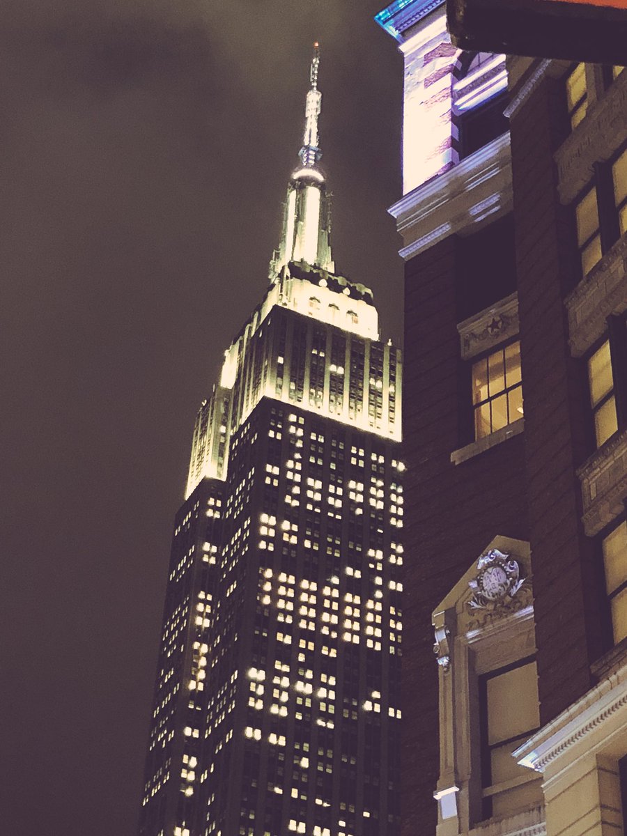 MrsDeNease's tweet photo. The skies finally cleared making for awesome views! #cfbrigade #brigadetakesNYC #empirestatebuilding #NYC #cyfairhighschool https://t.co/z0OrthxCyA