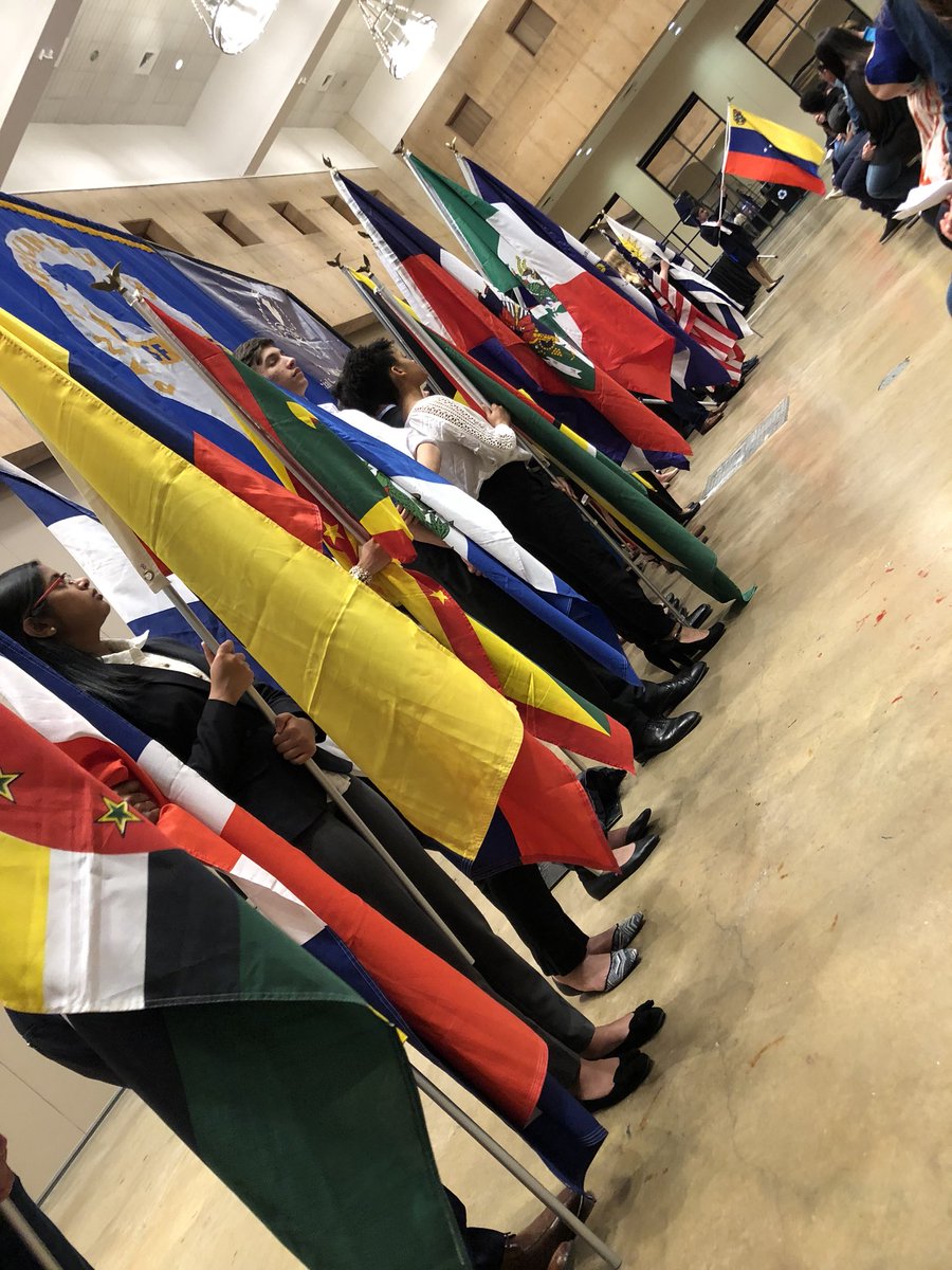 PASFofTexas's tweet photo. Fantastic flag ceremony to open Noche. #PASF18 https://t.co/BIQqOduXty