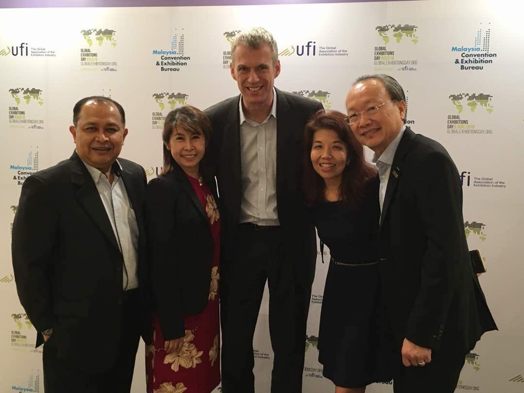 PinghoPing's tweet photo. Thank you to all UFI friends for joining us at the 13th Asia Pacific UFI Conference in Kuala Lumpur! Hope you all had a great time in Malaysia ! See you all next year in Tokyo!
#UFIkl #UFI #myceb #mitec #maceos https://t.co/Xo1m9sz0VB
