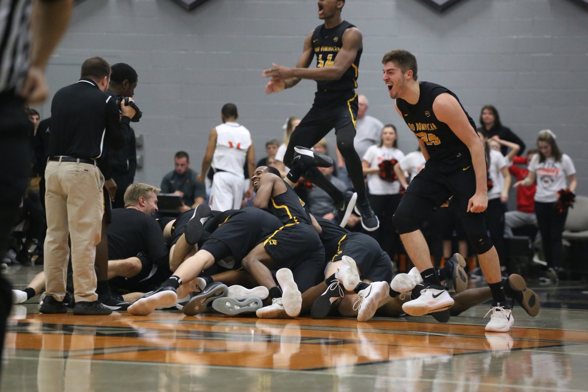ODUAthletics's tweet photo. What a night to be a Panther! @ODUPanthers_MBB pulls the upset over No. 11 Findlay in Croy, 68-66 to advance to the @GreatMidwestac championship! https://t.co/pBiBjf0jMO
