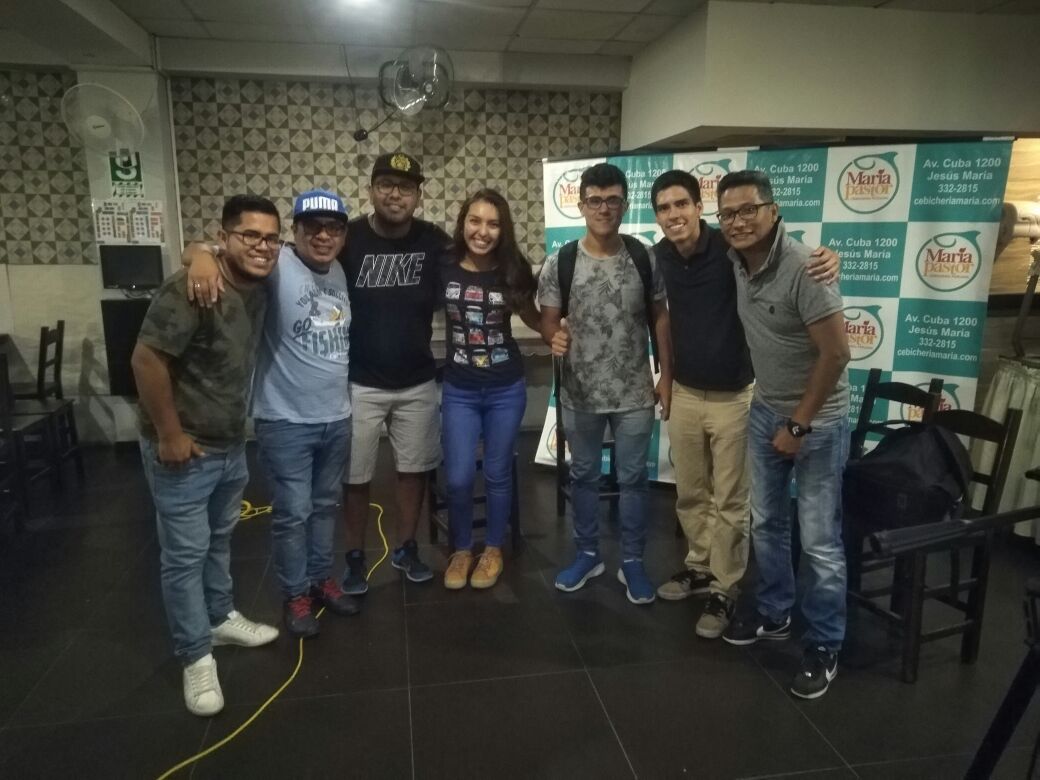 SoloGoles_Pe's tweet photo. 🎊🔔👏 Primer programa de @SoloGoles_Pe donde se conversó acerca de de los equipos peruanos en la Copa Libertadores y la previa de la Fecha 6 del Torneo De Verano.

#EquipoSG:
@mcassana
@BryanOliverosZ
@XimeCarrasco
@El_Guss
@michaelinho21
@Alebru29
@RIKRD017 https://t.co/vunsQ3IoYF