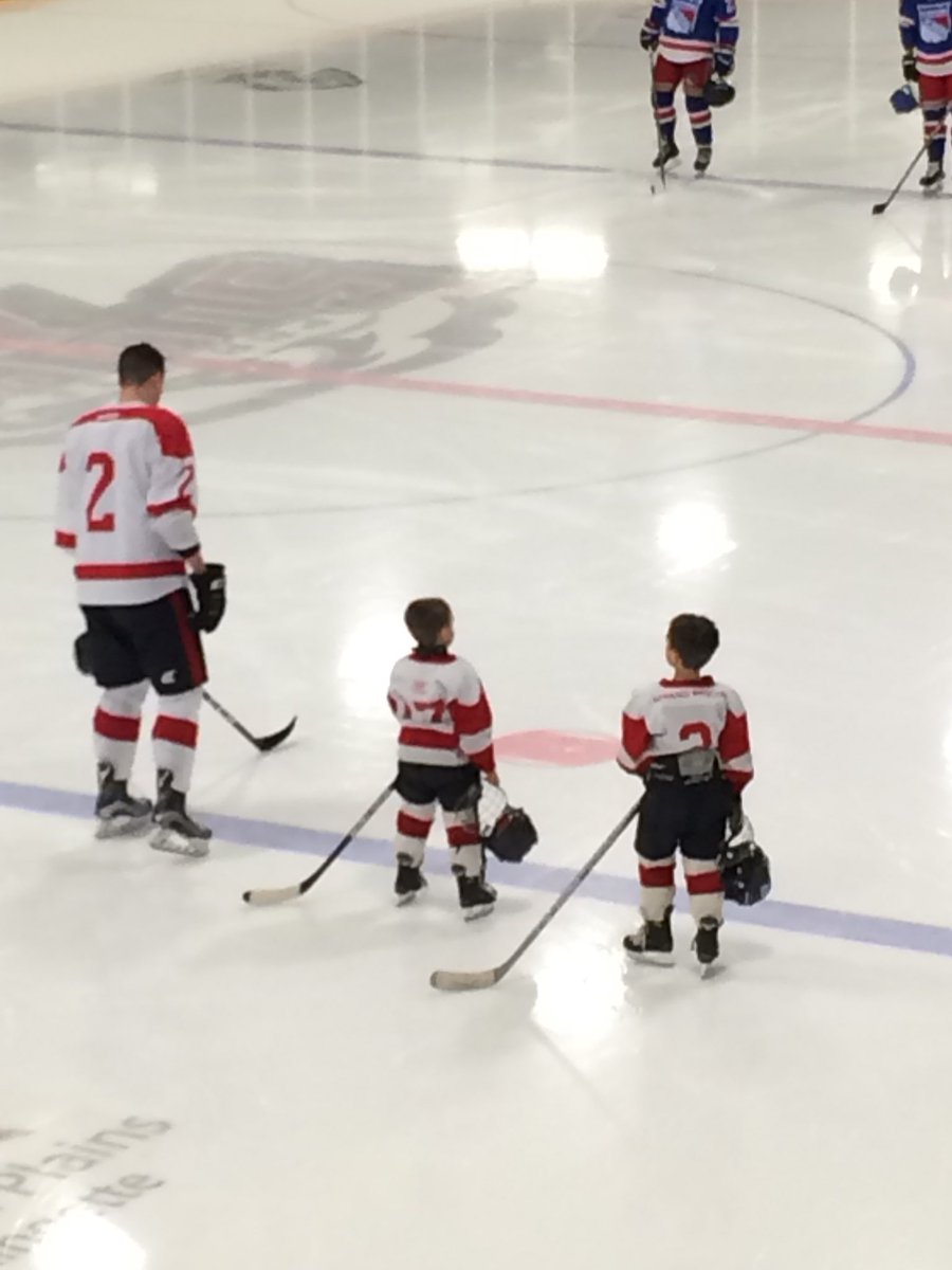 BalgonieBisons's tweet photo. A couple young Herauf boys joined us tonight...
#FutureBisons https://t.co/GFH93PeBQ9
