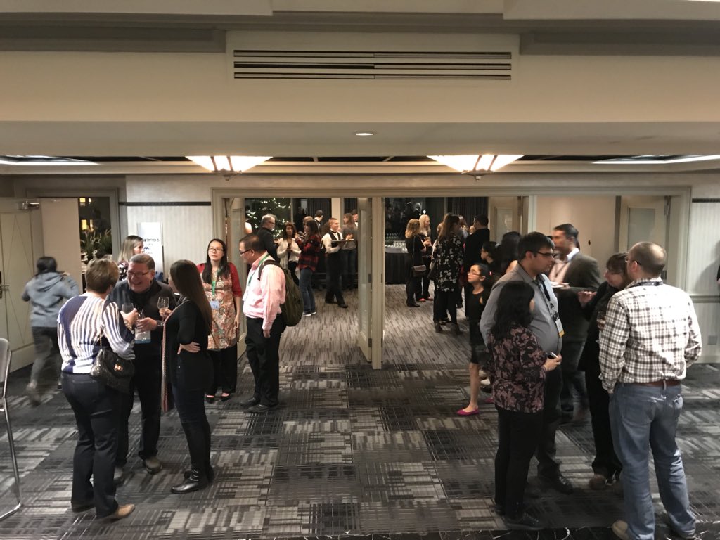 FredJanke's tweet photo. Poster reception @ABFamDocs #63rdASA  great turnout and great posters https://t.co/0WCu3CEEQW