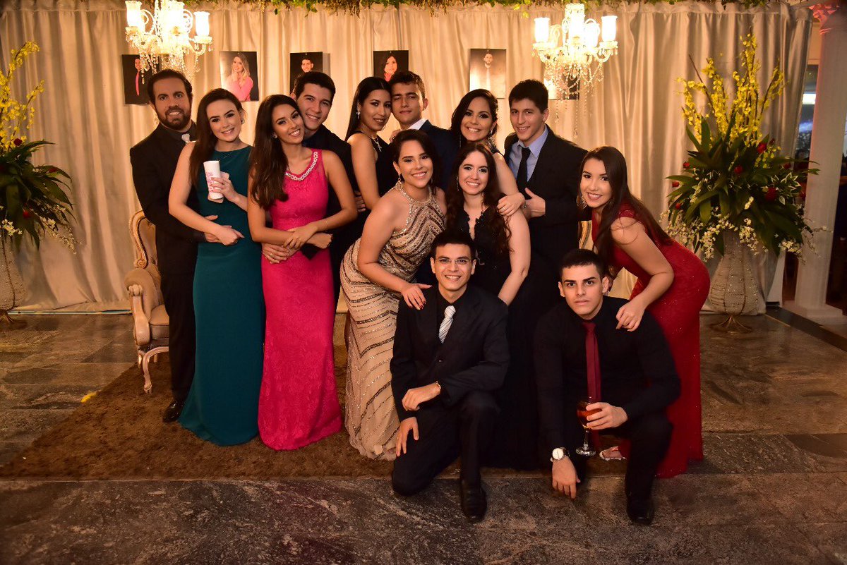 isalvees's tweet photo. Deus me deu diversos anjos da guarda e me mandou chamá-los de amigos. https://t.co/nZ6NBPx0ct