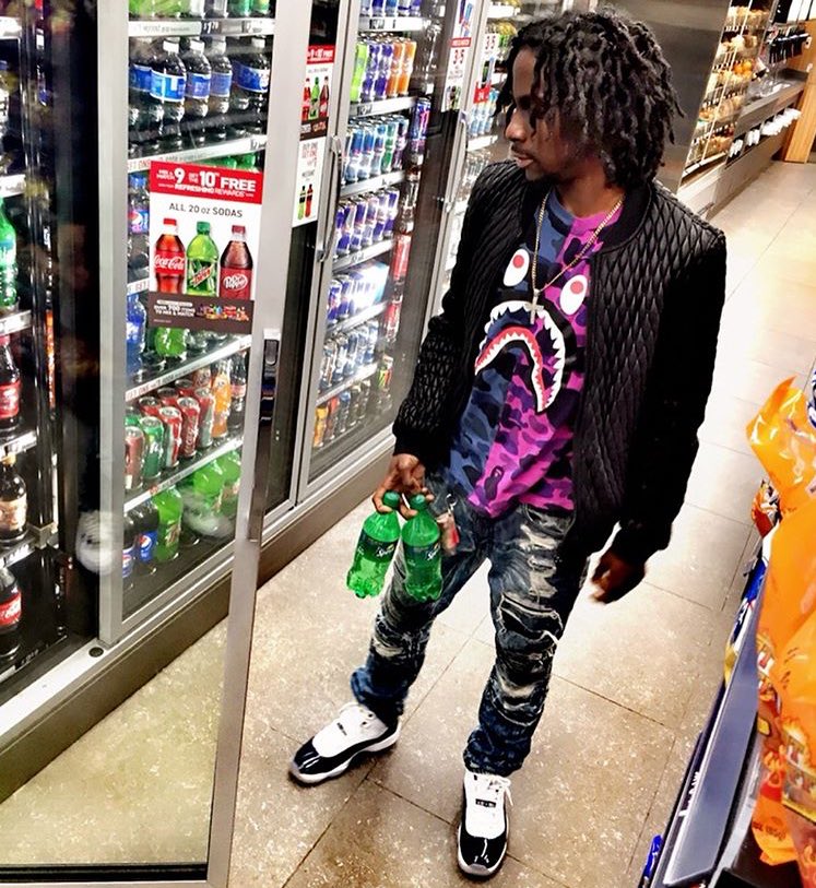 YungBandon's tweet photo. Fuck Ya opinion U don’t kno what I done been thru.. Mo Money Mo Problems, Yeah I Got issues 🤫💱 #LLBBF https://t.co/YsHTD3Q8rZ