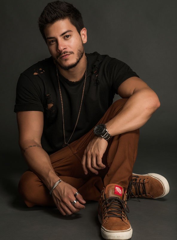 crfjupiter_'s tweet photo. feliz aniversário arthur e eu nao vou sofrer sozinha ❤ https://t.co/zgmpR63PiN