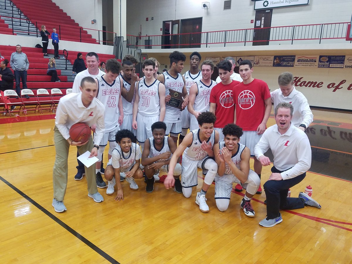 LHSWheeler's tweet photo. District Champs!! βοΈππ¦
Way to go boysπ€π€π€@LHSEagleHoops https://t.co/vy68sM1O7m