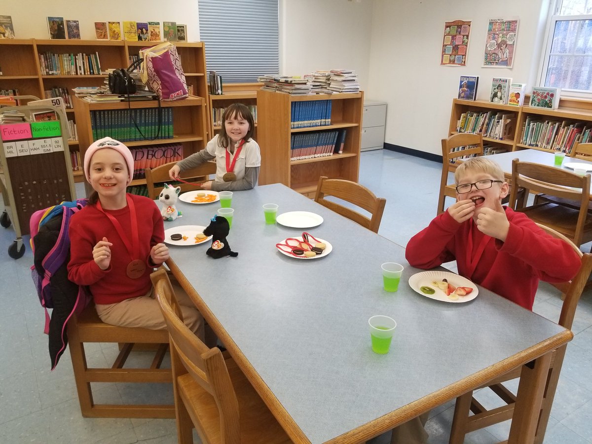 LoudenslagerES's tweet photo. Mrs. Shmuel's Class Celebrated The Completion of their Olympic Unit! https://t.co/DCDP0pMmJG