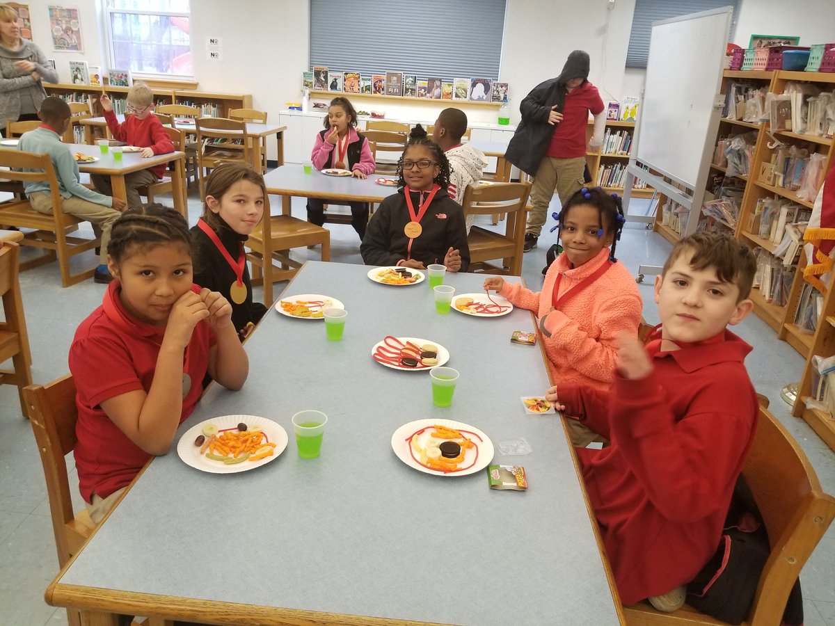 LoudenslagerES's tweet photo. Mrs. Shmuel's Class Celebrated The Completion of their Olympic Unit! https://t.co/DCDP0pMmJG