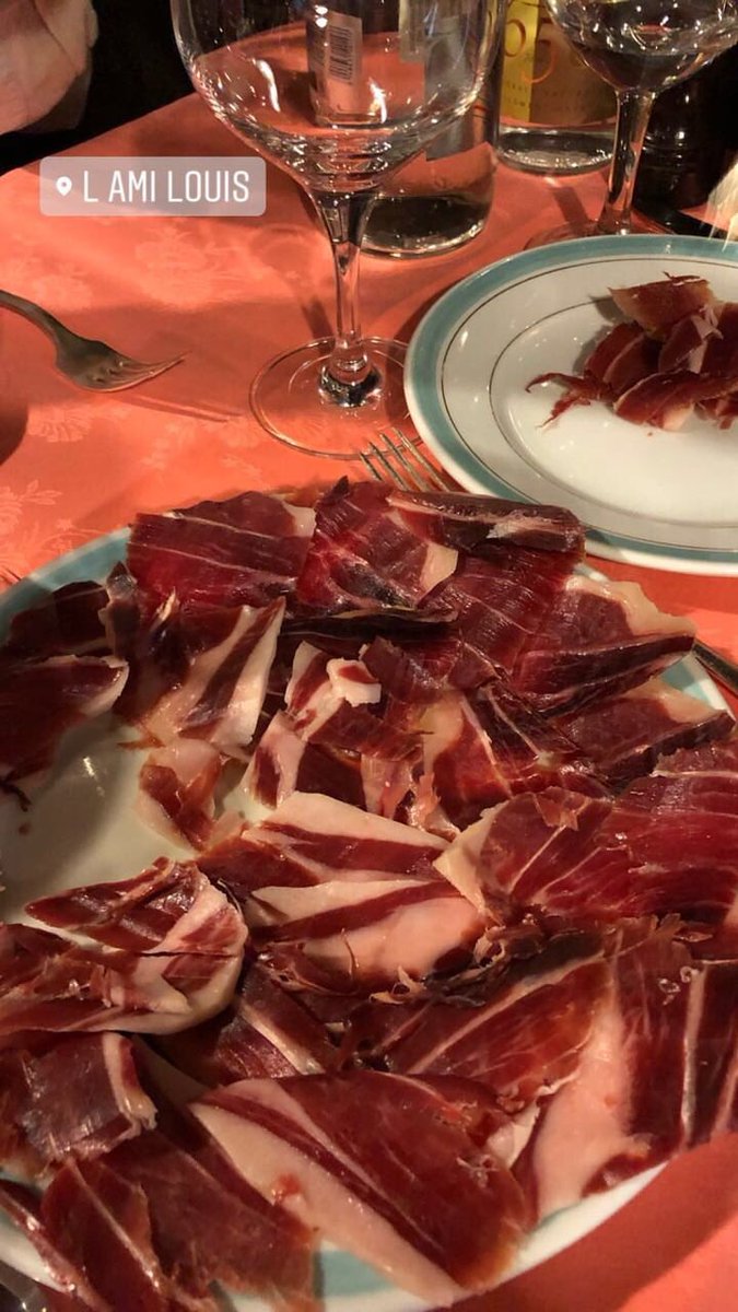 moalmada's tweet photo. Gran parte de los viajes es la comida! 😋 #Paris #moalmada #foodie https://t.co/cxhpMAvgSc