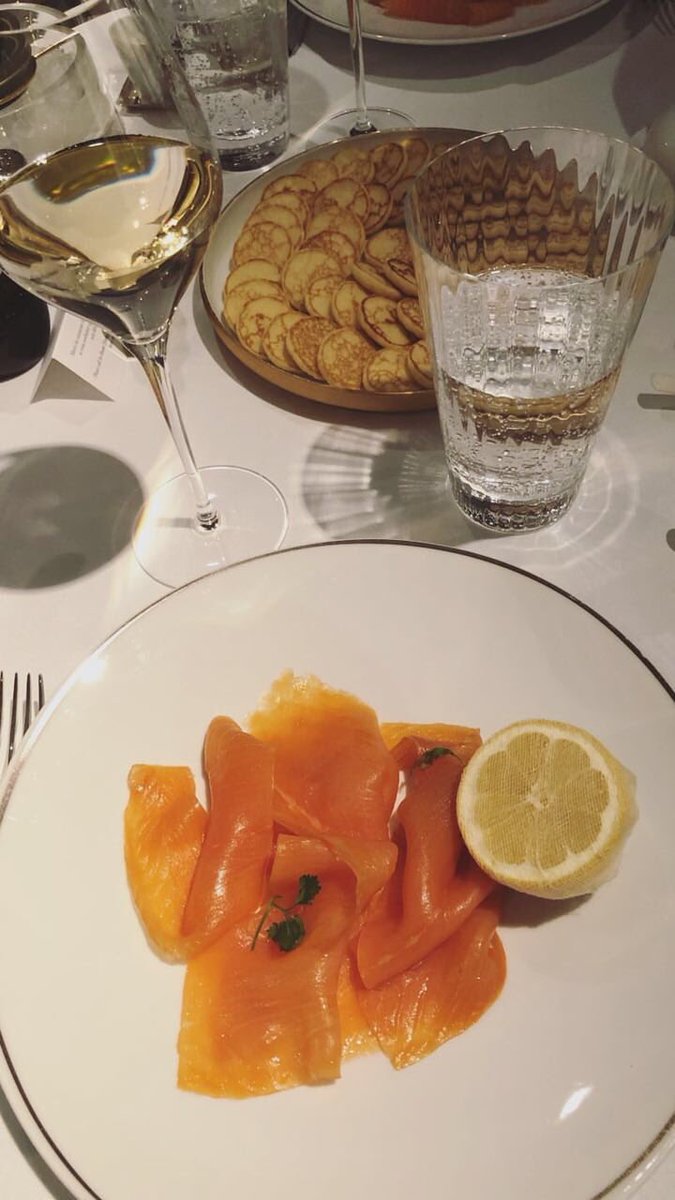 moalmada's tweet photo. Gran parte de los viajes es la comida! 😋 #Paris #moalmada #foodie https://t.co/cxhpMAvgSc