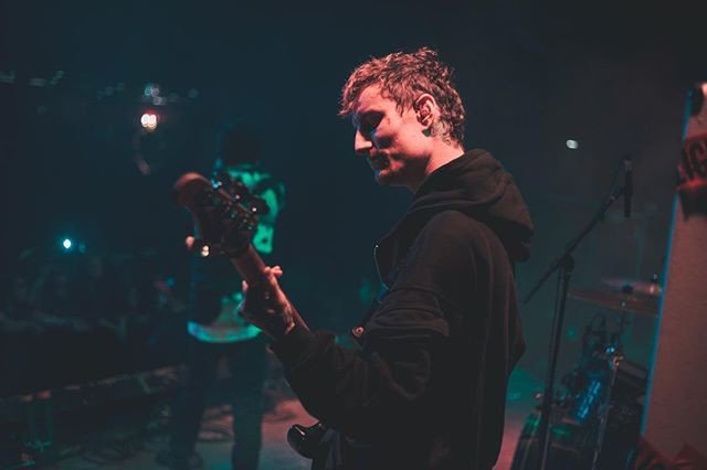 RachelPMusic's tweet photo. Reposting @r_clark777:
Happy birthday Tree.//.
.
.
#livemusic #stagephotography #rockphotography #concertphotography #musicphotography #musicphoto #livemusicphotography #canonphotos #canoneos #focalmarked #cte #haydentree #crowntheempire #andyleo #andyvelasquez #altpress https://t.co/wud66rMgPr