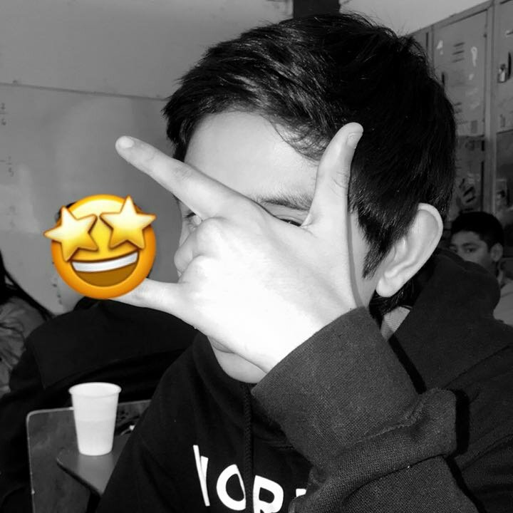 Sebasti17612044's tweet photo. #NuevaFotoDePerfil https://t.co/5OLwSzk929