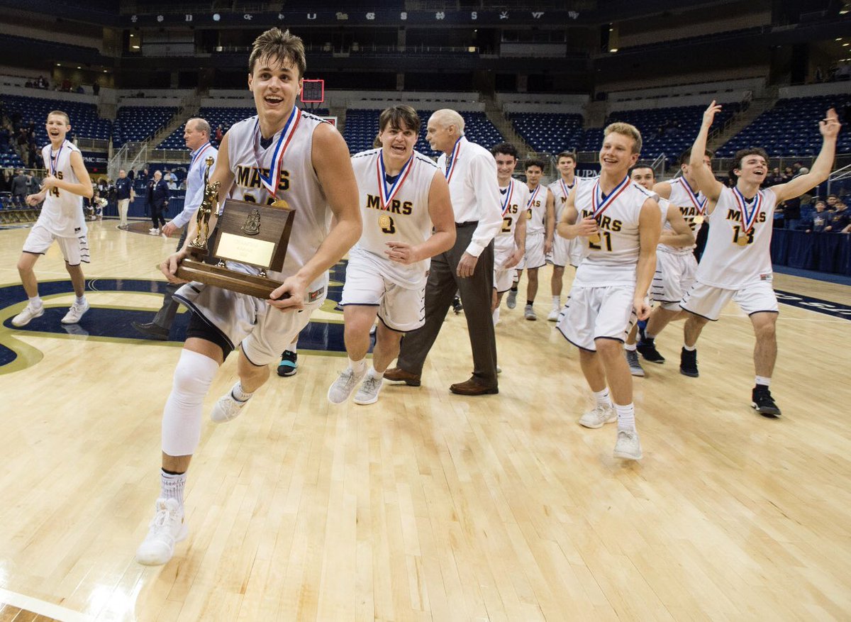 studsect123's tweet photo. CONGRATS TO THE BOYS ON THE WPIAL CHAMPIONSHIP! Hell of a showing by the section and hell of a game by the boys #alwaysrowdy https://t.co/LeG8AuwktL