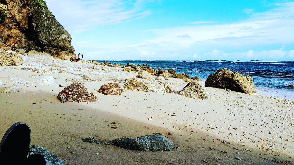YukmarigoBali's tweet photo. #beachlovers 😍
#jimbaran #travel #holiday #holidayseason #Bali #SaturdayMorning #dailymotivation #vacation #vacationmode #balitrip #tripadvisor #traveladdict #landscapelovers #privatetourbali
#dailylookbali #Beach #Destination #balilocalguide #yukmarigo
https://t.co/cjR8TotFIJ https://t.co/dXhgejYMRc