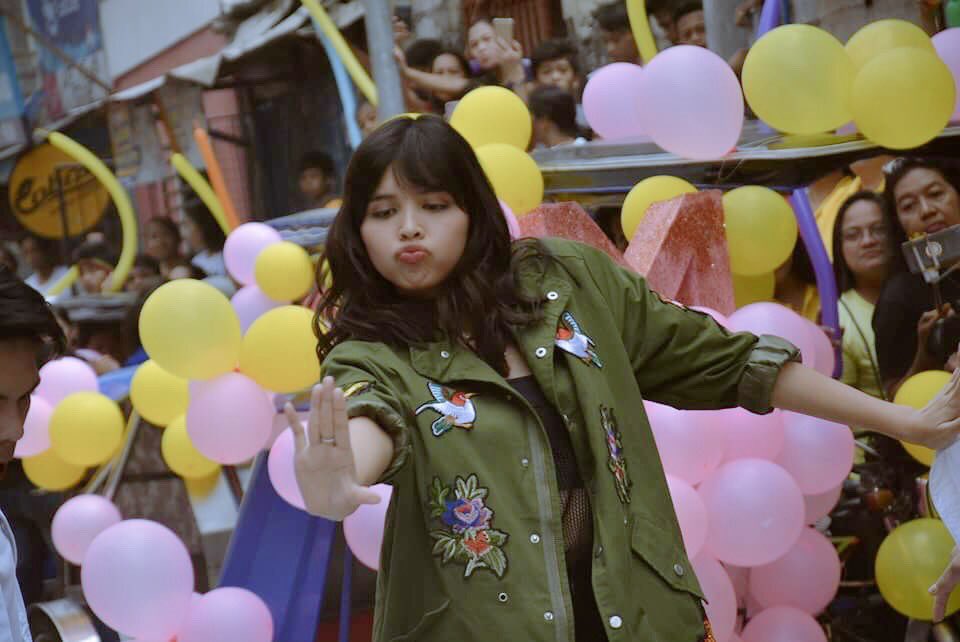 EatBulaga's tweet photo. Happy Birthday sa Prinsesa ng Barangay @mainedcm 💛💛💛 https://t.co/rCywfoUYNN
