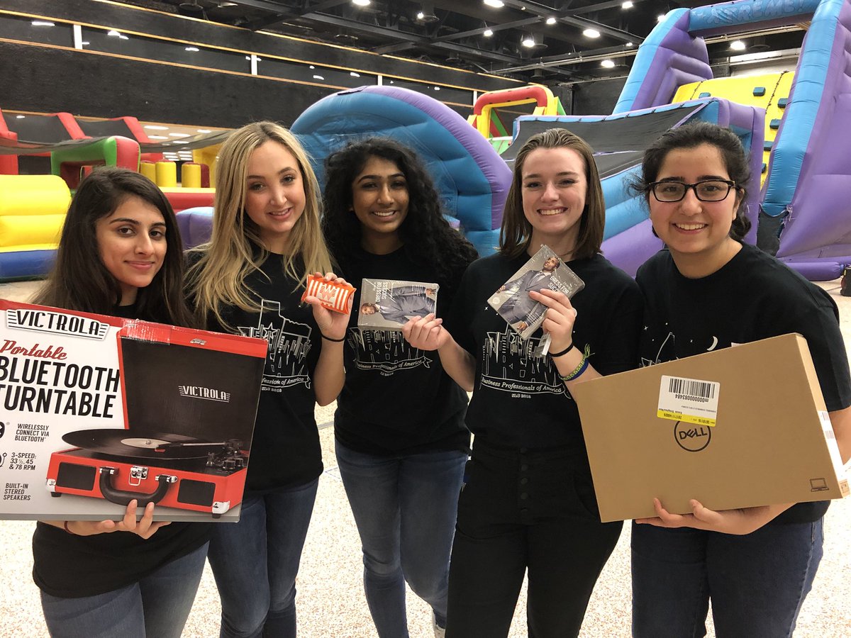 DragonsBPA's tweet photo. Thank you @txbpa for a fun evening of inflatables, music and prizes #TexasSLC #DreamBigger #BPAallday https://t.co/d4oPmXcOwi