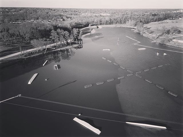 westrockwake's tweet photo. Yo, winter. ✌🏽#westrockwakepark #sesitec #unitparktech #biohavens #rockford #cablepark 🚁 @jaredweidman https://t.co/wf4KMzpKO7 https://t.co/wmNyNctzZF