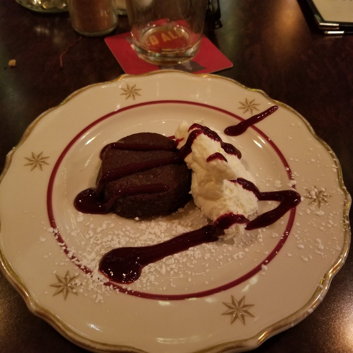SweetValeta's tweet image. Had a great dinner at Hills Restaurant. Dessert was fabulous. The crab cakes with lobster sauce yummy! #IRWRaveReviews