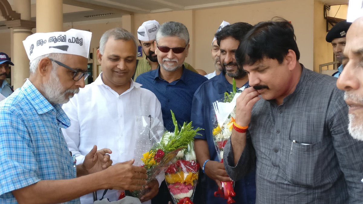 aapkerala tweet picture